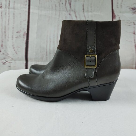 Clarks Bendables Womens Two Tone Gray Brown Leather Ankle Bootie Shoe Size 6.5M - Picture 3 of 10